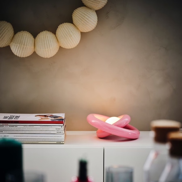IKEA STRÅLA LED Decorative Table Lamp, Plastic/Battery Operated Oink - Picture 2 of 4